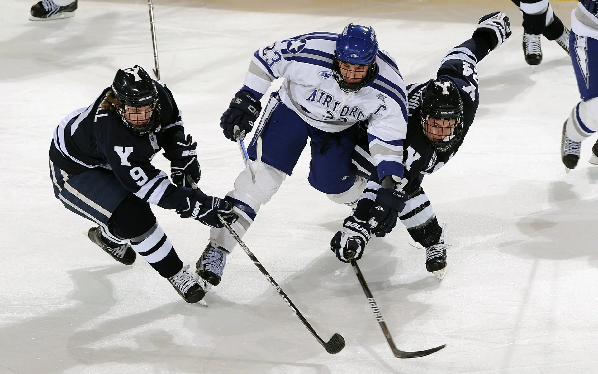 运动员装备升级，创新科技助力战斗，运动员用品有哪些东西