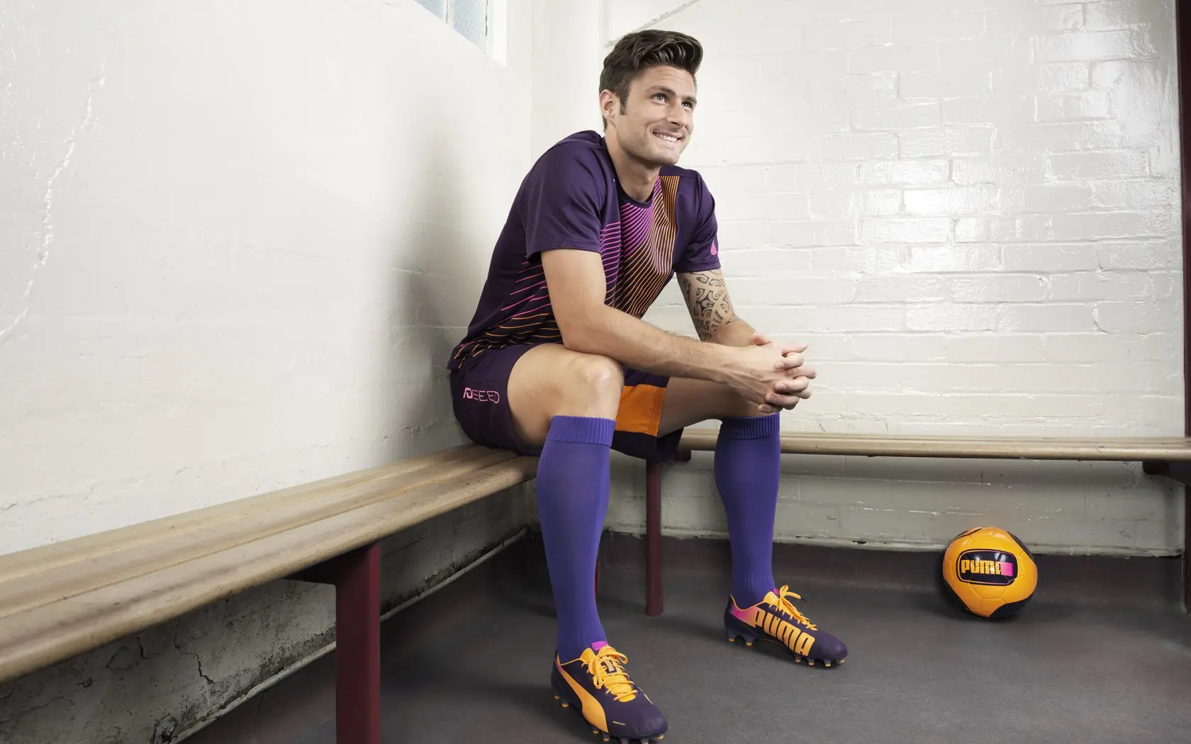 英超联赛推广数字化转型，增强互动体验，英超技术统计